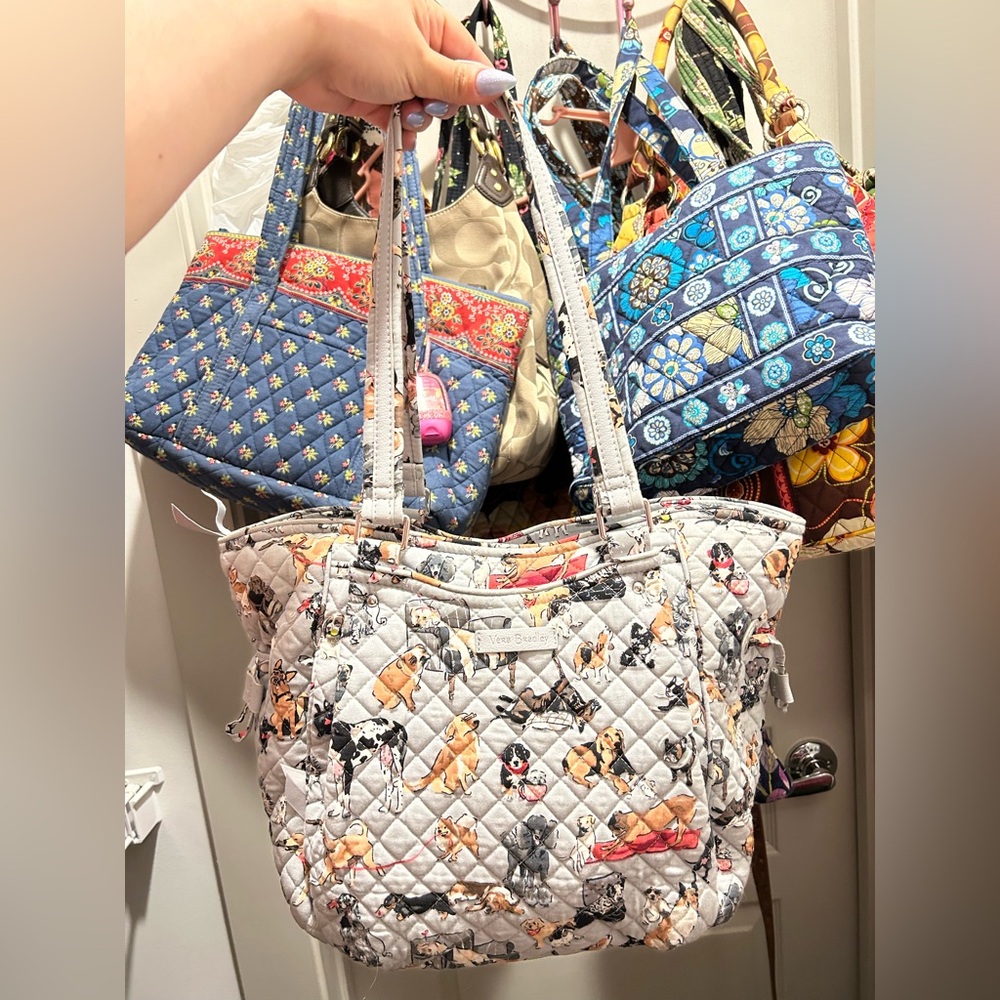 Vera Bradley- Best in Show rare Dog Pattern- Large tote bag PLEASE DONT BUY